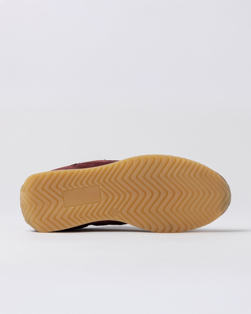 ATHLETA BALLET COLOR CHOCOLATE