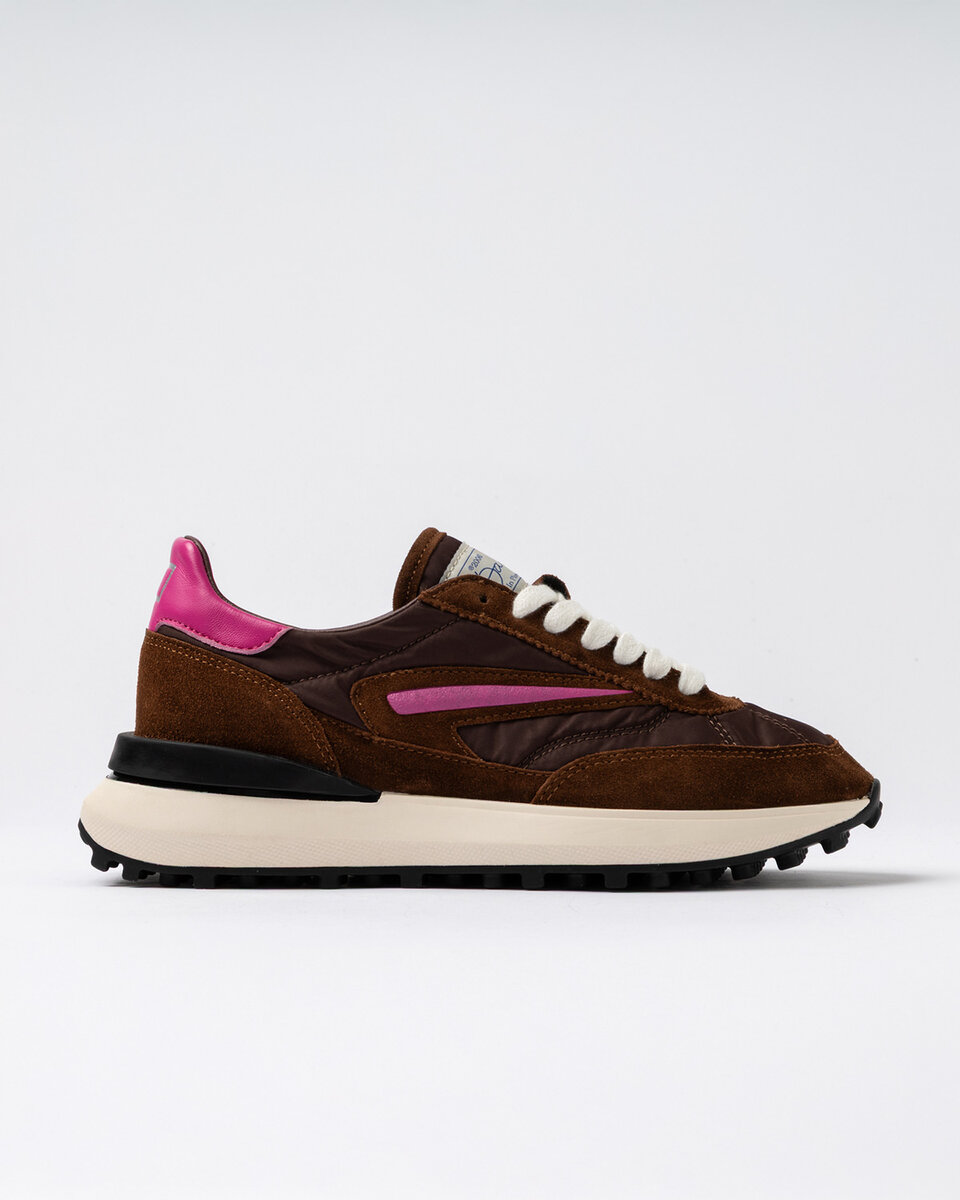 ATHLETA DE NYLON MARRÓN