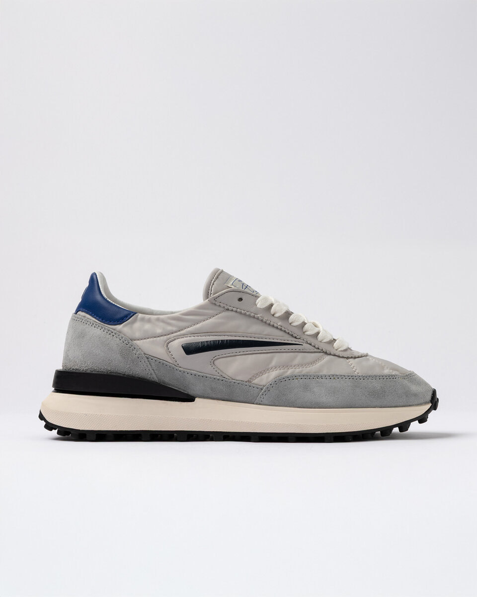 ATHLETA NYLON GRIS CLARO